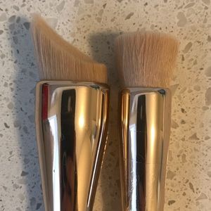 Sephora Makeup - Set of two Sephora face brushes Sephora Makeup - Set of two Sephora face brushes